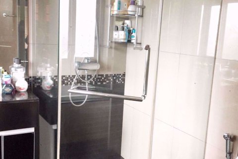 Duplex in Khlong Toei, Bangkok, Thailand 2 bedrooms № 76301 - photo 20