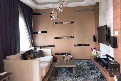 Dúplex de 2 dormitorios en Khlong Toei, Bangkok, Tailandia № 76301