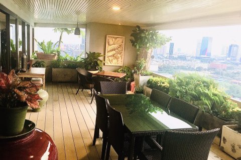 Condominio de 3 dormitorios en Bangkok, Tailandia № 143510 - foto 11