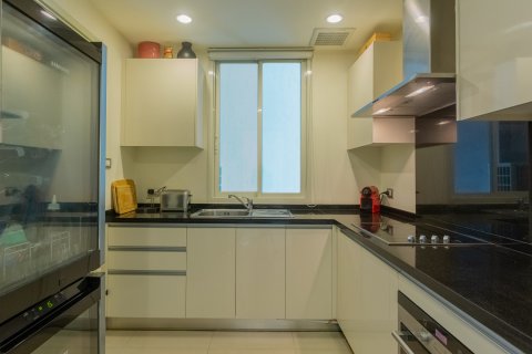 Condominio de 2 dormitorios en Bangkok, Tailandia № 143511 - foto 12