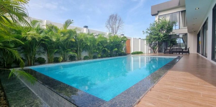 Villa in Pattaya, Thailand 4 Schlafzimmer № 126618