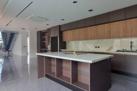 Villa in Pattaya, Thailand 4 Schlafzimmer № 126618 - Foto 10