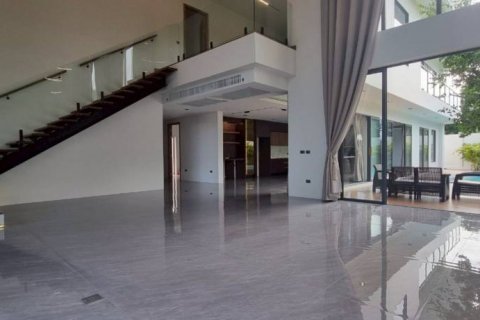 Villa in Pattaya, Thailand 4 Schlafzimmer № 126618 - Foto 4
