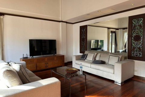 Chalet de 4 dormitorios en Phuket, Tailandia № 126612 - foto 5