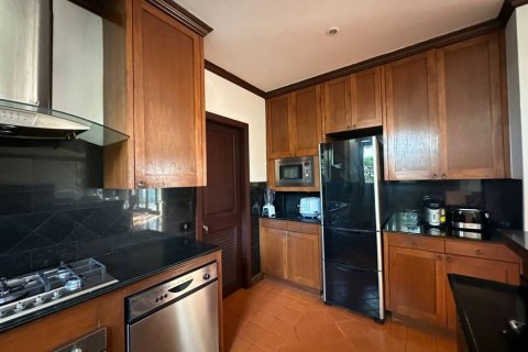 Chalet de 4 dormitorios en Phuket, Tailandia № 126612 - foto 6