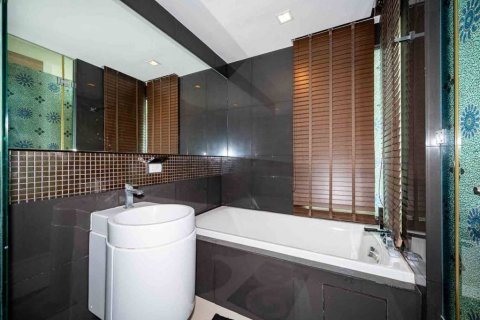 Condominio de 2 dormitorios en Bangkok, Tailandia № 126617 - foto 7