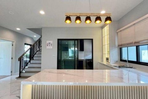 บ้านในสมุทรปราการ, ประเทศไทย 4 ห้องนอน № 123883 - รูปถ่าย 21