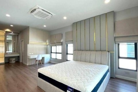 บ้านในสมุทรปราการ, ประเทศไทย 4 ห้องนอน № 123883 - รูปถ่าย 20