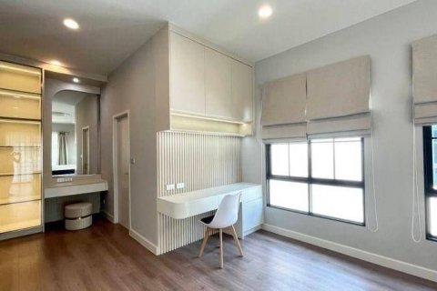 บ้านในสมุทรปราการ, ประเทศไทย 4 ห้องนอน № 123883 - รูปถ่าย 4