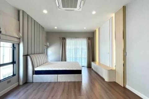 บ้านในสมุทรปราการ, ประเทศไทย 4 ห้องนอน № 123883 - รูปถ่าย 18