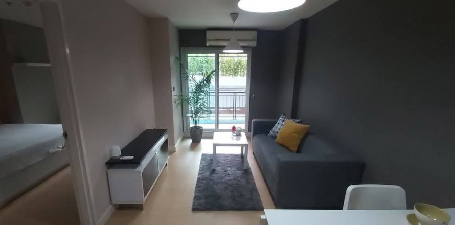 Condominio de 1 dormitorio en Phra Khanong, Bangkok, Tailandia № 123886