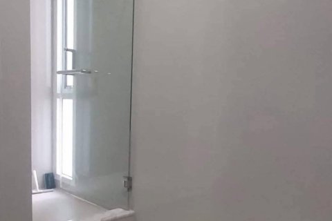 Condominio de 1 dormitorio en Phra Khanong, Bangkok, Tailandia № 123886 - foto 14