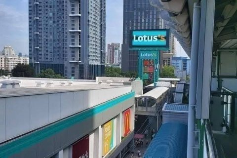 Condominio de 1 dormitorio en Phra Khanong, Bangkok, Tailandia № 123886 - foto 4