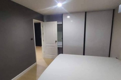 Condominio de 1 dormitorio en Phra Khanong, Bangkok, Tailandia № 123886 - foto 21