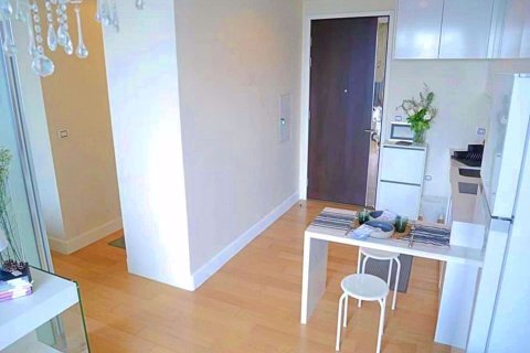 Condominio de 1 dormitorio en Chatuchak, Bangkok, Tailandia № 76362 - foto 3