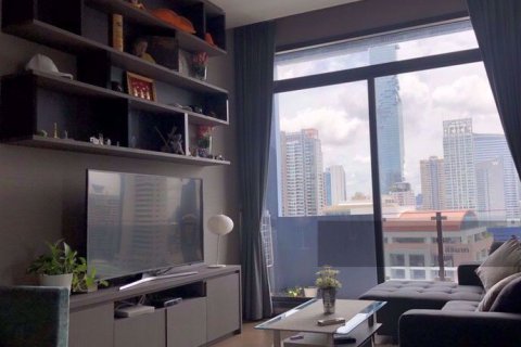 Condominio de 2 dormitorios en Bang Rak, Bangkok, Tailandia № 76356 - foto 2