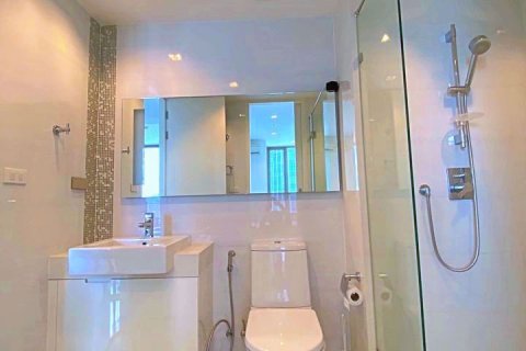 Condominio de 1 dormitorio en Sathon, Bangkok, Tailandia № 76361 - foto 10