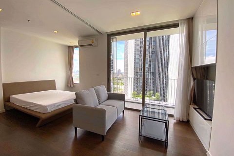 Condominio de 1 dormitorio en Sathon, Bangkok, Tailandia № 76361 - foto 2