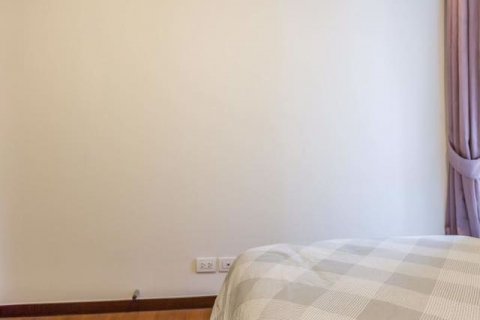 Condominio de 2 dormitorios en Khlong Toei, Bangkok, Tailandia № 77182 - foto 11