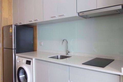 Estudio en el condominio en Bang Rak, Bangkok, Tailandia № 77183 - foto 7