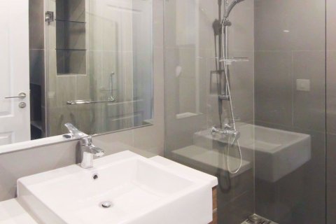 Estudio en el condominio en Bang Rak, Bangkok, Tailandia № 77183 - foto 10