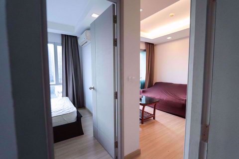 Eigentumswohnung in Huai Khwang, Bangkok, Thailand, 1 Schlafzimmer  № 77185 - Foto 5