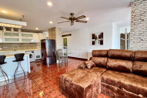 Condominio de 1 dormitorio en Bang Lamung, Tailandia № 125721 - foto 4