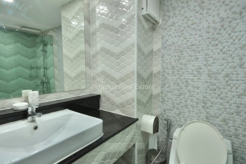 Condominio de 1 dormitorio en Bang Lamung, Tailandia № 125723 - foto 5
