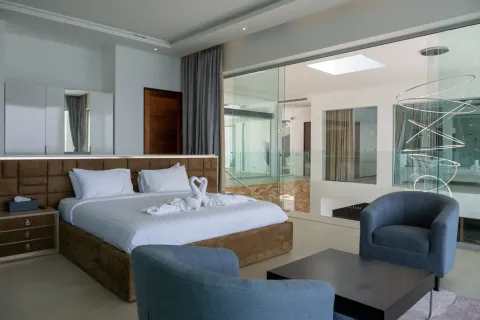 Chalet de 8 dormitorios en Phuket, Tailandia № 123549 - foto 29