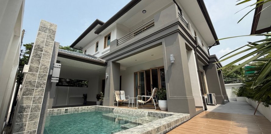 Casa de 3 dormitorios en Bangkok, Tailandia № 123551