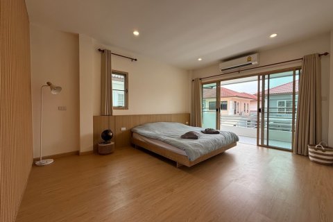 Casa de 3 dormitorios en Bangkok, Tailandia № 123551 - foto 11