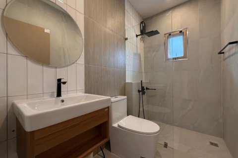 Casa de 3 dormitorios en Bangkok, Tailandia № 123551 - foto 19