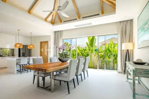 Casa de 4 dormitorios en Phuket, Tailandia № 131580 - foto 9