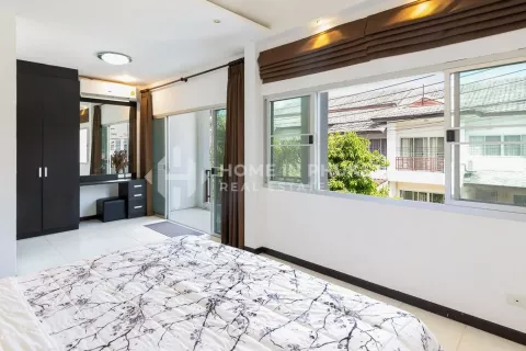 Casa de 3 dormitorios en Phuket, Tailandia № 131579 - foto 12