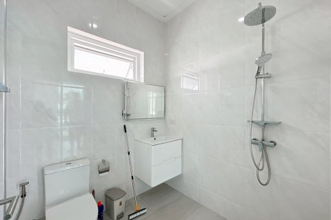 Casa de 7 dormitorios en Hua Hin, Tailandia № 125363 - foto 8