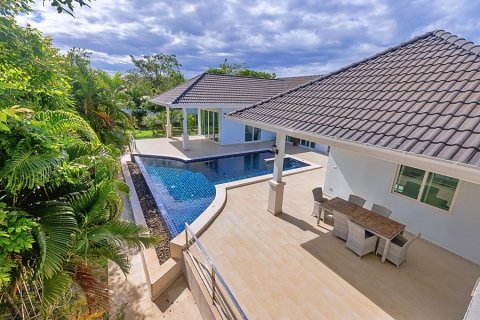 Casa de 3 dormitorios en Hua Hin, Tailandia № 125361 - foto 10