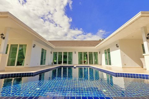 Casa de 3 dormitorios en Hua Hin, Tailandia № 125361 - foto 11