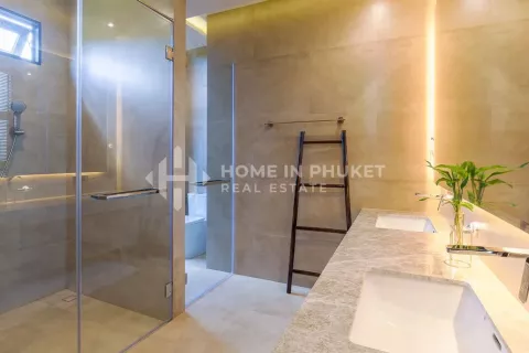 Casa de 6 dormitorios en Phuket, Tailandia № 130988 - foto 17