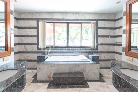 Casa de 7 dormitorios en Nai Harn Beach, Tailandia № 130987 - foto 10