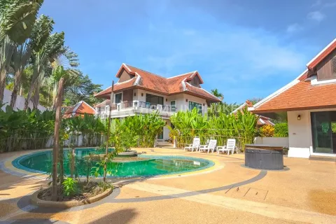 Maison sur Nai Harn Beach, Thaïlande 7 chambres № 130987