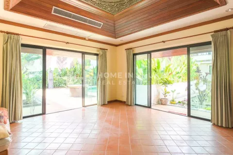 Casa de 7 dormitorios en Nai Harn Beach, Tailandia № 130987 - foto 15