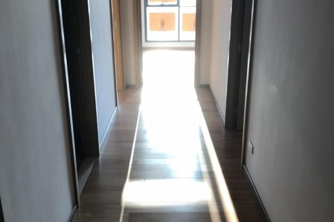 Condominio de 3 dormitorios en Khlong Toei, Bangkok, Tailandia № 123712 - foto 8