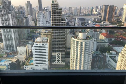 Condominio de 3 dormitorios en Khlong Toei, Bangkok, Tailandia № 123712 - foto 7
