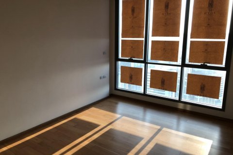 Condominio de 3 dormitorios en Khlong Toei, Bangkok, Tailandia № 123712 - foto 13
