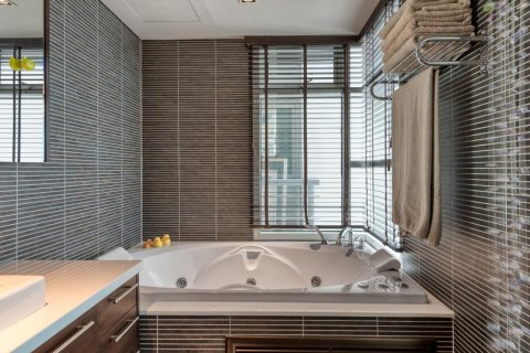 Eigentumswohnung in Watthana, Bangkok, Thailand, 3 Schlafzimmer № 123707 - Foto 28