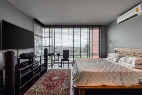 Eigentumswohnung in Watthana, Bangkok, Thailand, 3 Schlafzimmer № 123707 - Foto 13