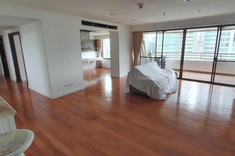 คอนโดมิเนียมในคลองเตย, กรุงเทพฯ, ประเทศไทย, 3 ห้องนอน № 123711