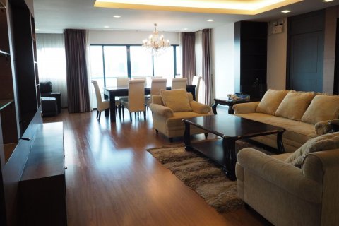 คอนโดมิเนียมในสาทร, กรุงเทพฯ, ประเทศไทย, 3 ห้องนอน № 123709