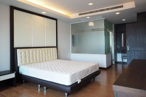คอนโดมิเนียมในสาทร, กรุงเทพฯ, ประเทศไทย, 3 ห้องนอน № 123709 - รูปถ่าย 22