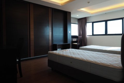คอนโดมิเนียมในสาทร, กรุงเทพฯ, ประเทศไทย, 3 ห้องนอน № 123709 - รูปถ่าย 4